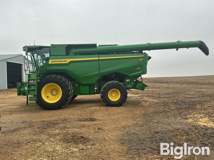 2025-john-deere-s7-800-image-8