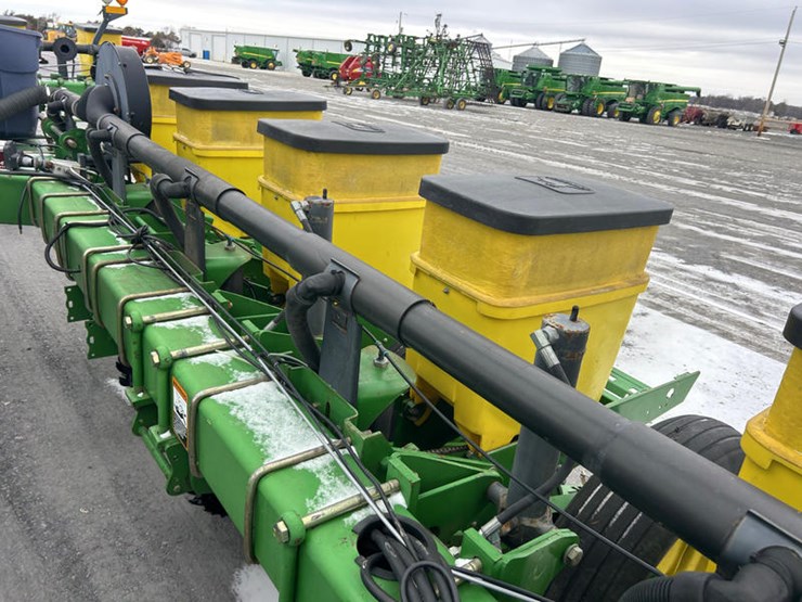 john-deere-1770-image-18