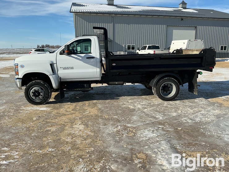 2020-chevrolet-silverado-5500hd-image-8