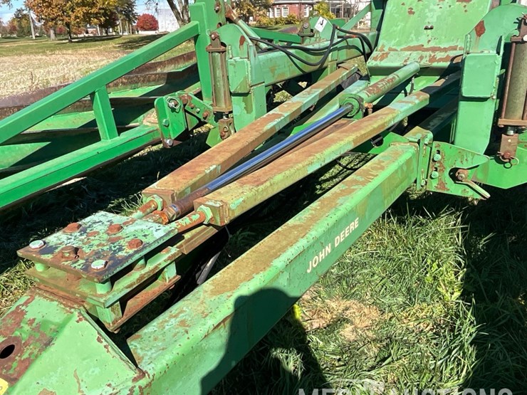 john-deere-530-image-10