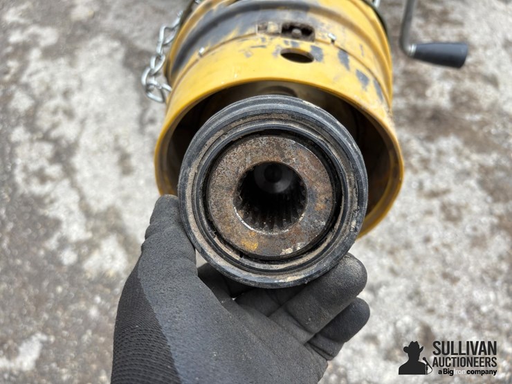 2023-john-deere-fc15m-image-11