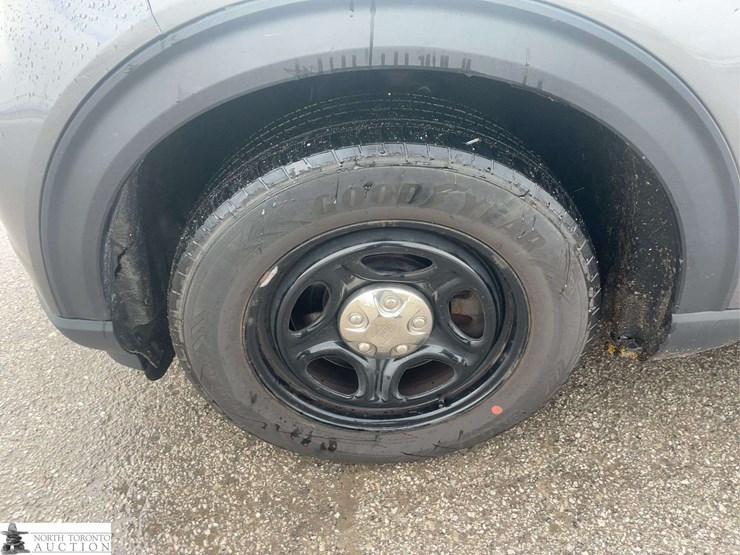 2020-ford-explorer-image-20