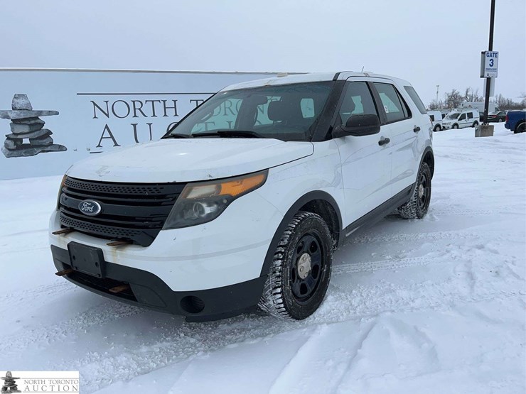 2015-ford-explorer-image-1