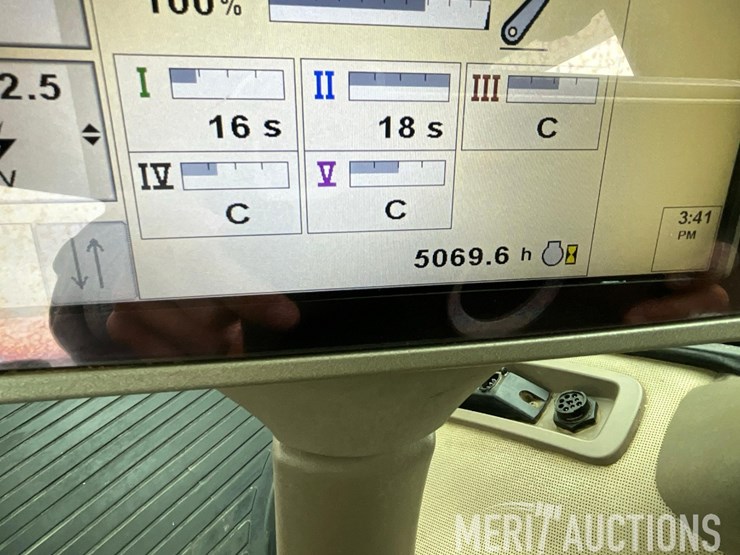 2010-john-deere-8345rt-image-52