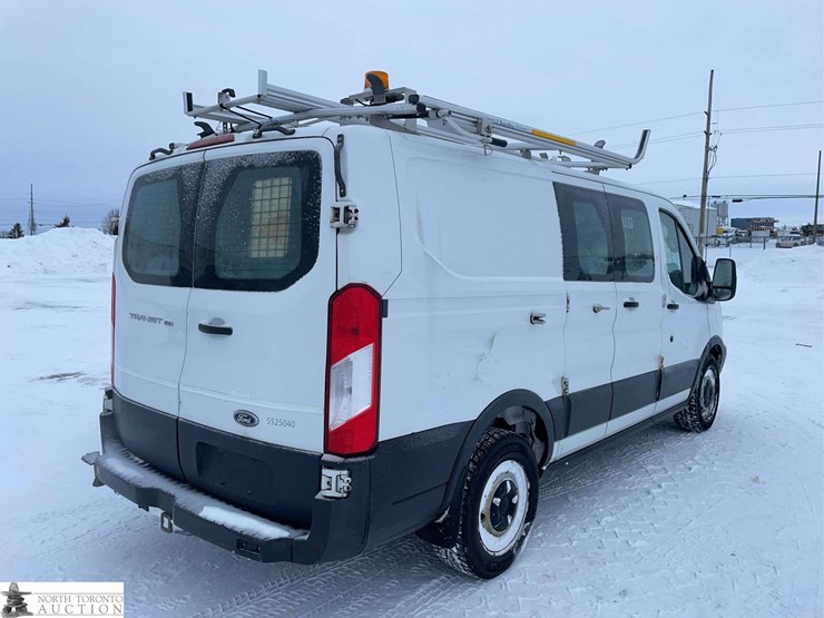 2015-ford-transit-image-6