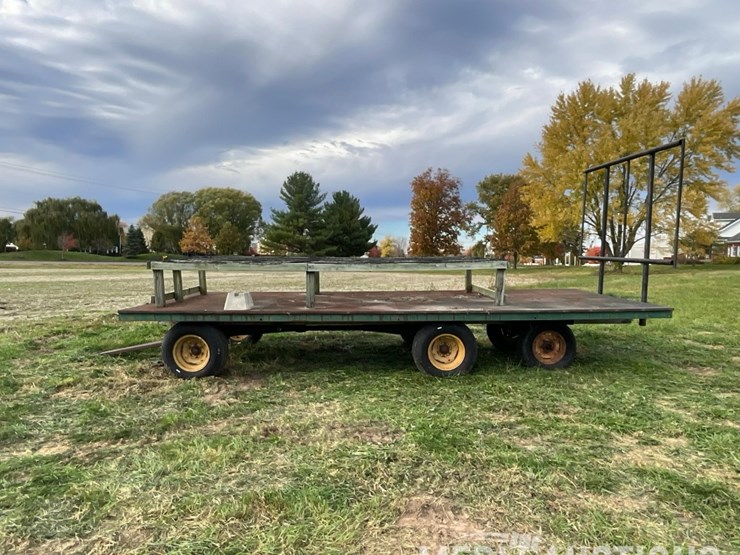 20ft.-hay-rack-with-steel-deck-image-2