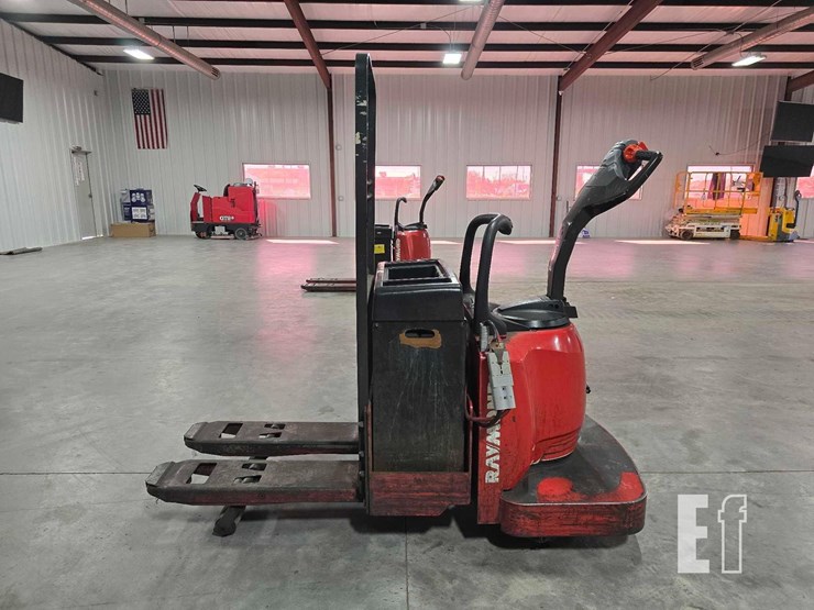 raymond-8400-image-5