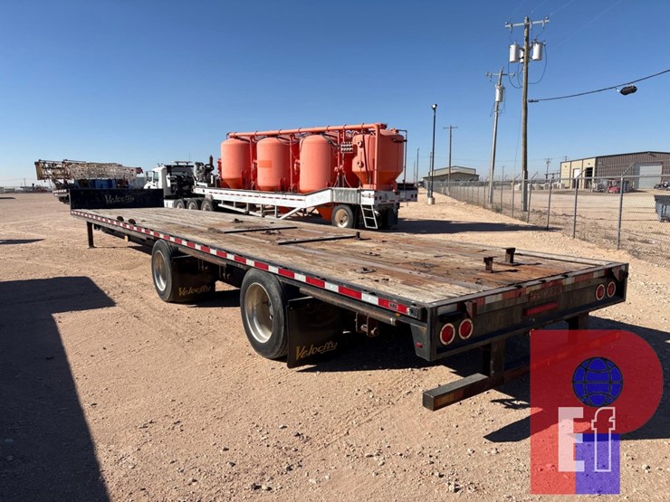 2013-fontaine-step-deck-image-6