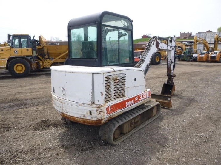 2001-bobcat-331e-image-46