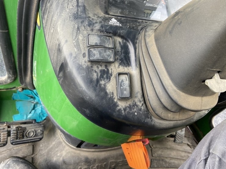 john-deere-3720-image-28