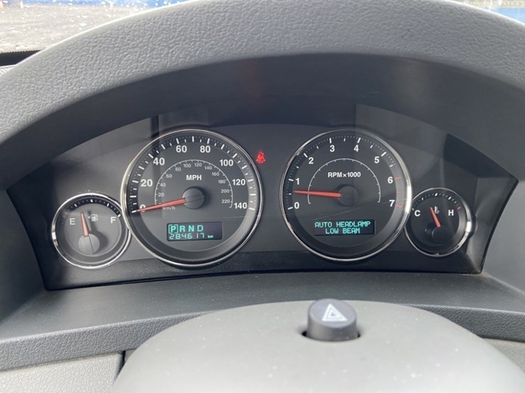 2005-jeep-grand-cherokee-limited-image-28