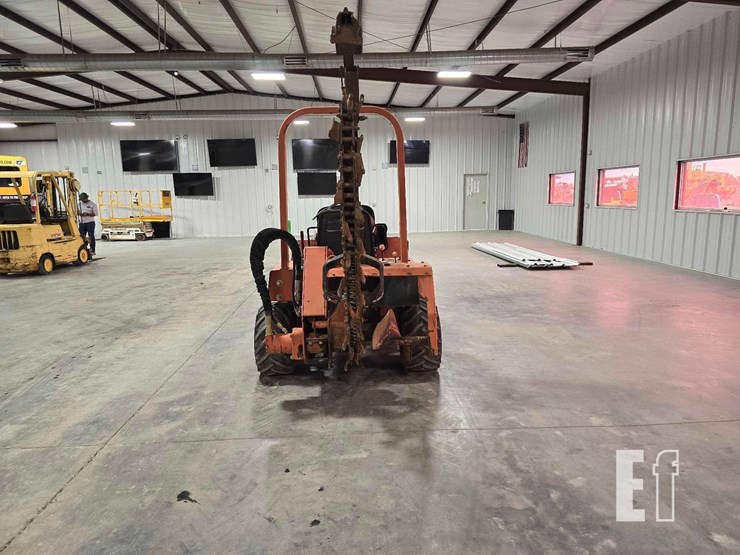 2015-ditch-witch-rt40-image-8