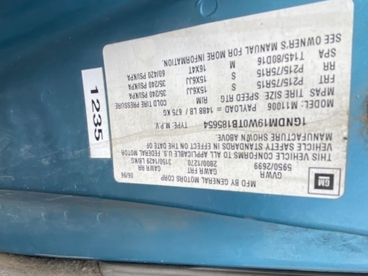 1996-chevrolet-astro-image-16