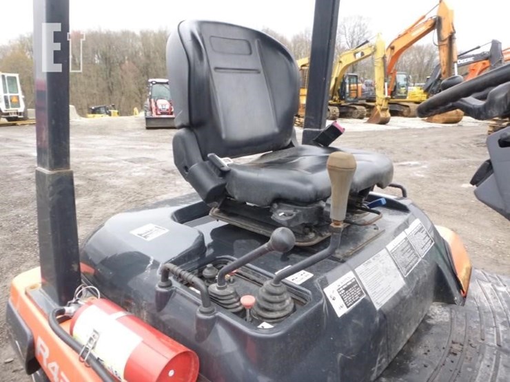 2019-kubota-r430-image-10