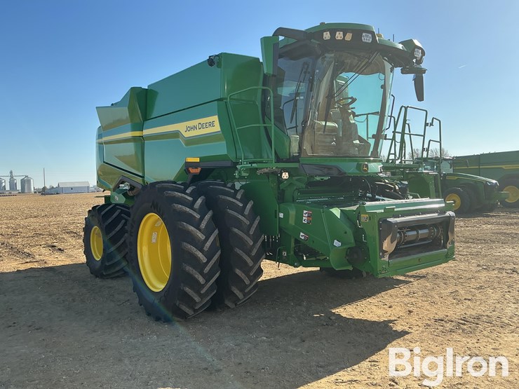 2025-john-deere-s7-800-image-3
