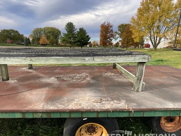 20ft.-hay-rack-with-steel-deck-image-19