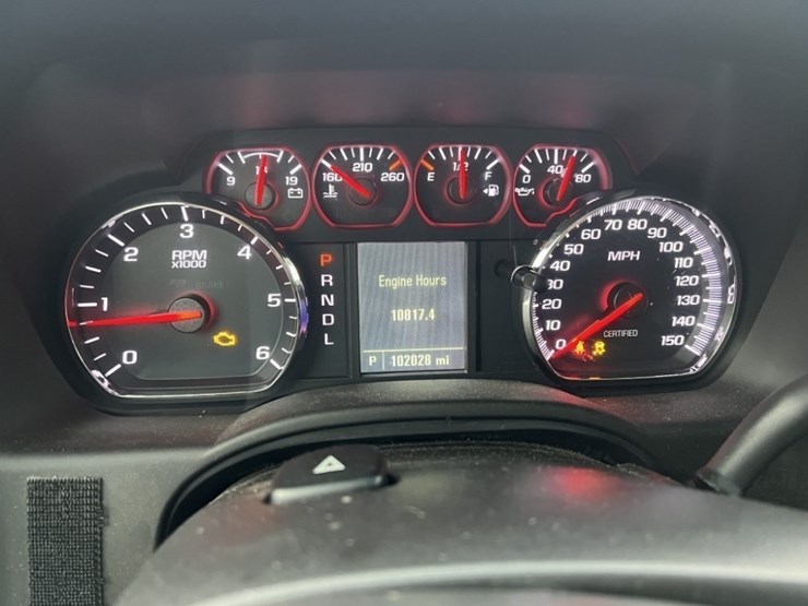 2017-chevrolet-tahoe-image-27