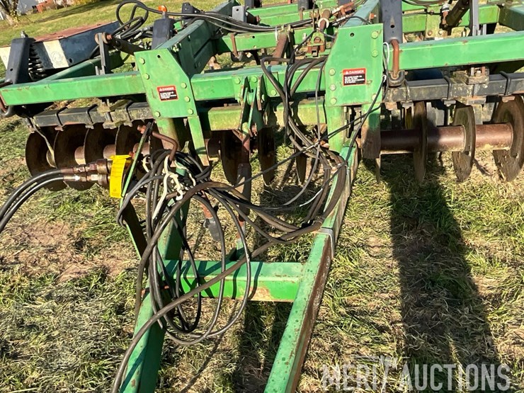 john-deere-714-image-12