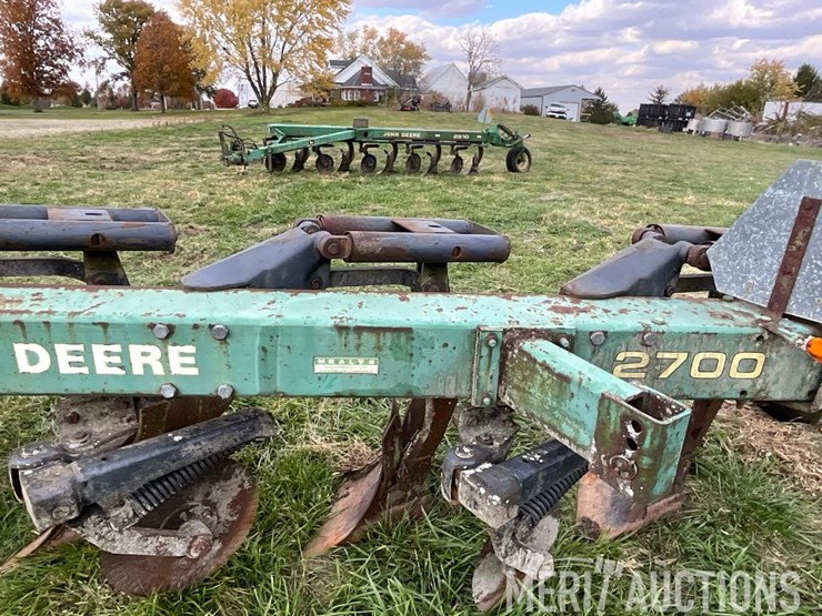 john-deere-2700-image-15