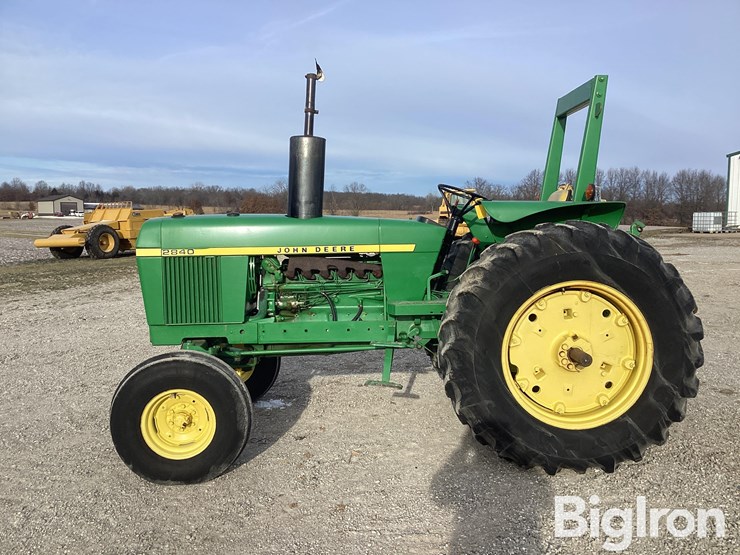 1977-john-deere-2840-image-8