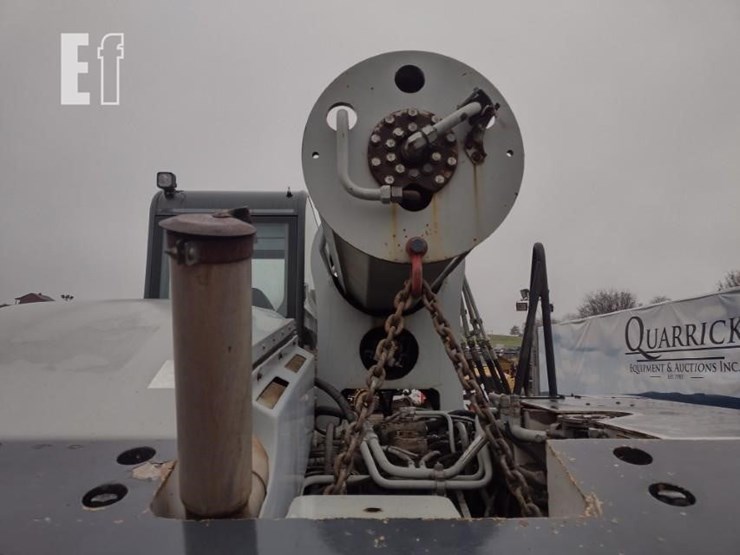 2005-gradall-xl3300-image-27