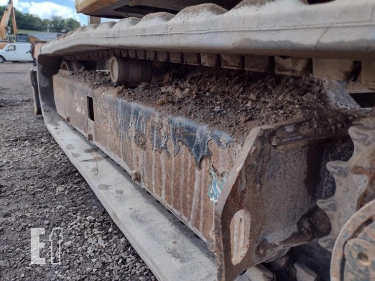 2022-deere-26g-image-29