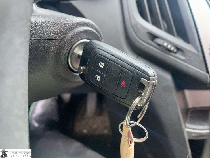 2017-chevrolet-equinox-image-15