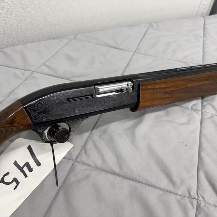 Smith & Wesson 1100 12 Gauge Shotgun