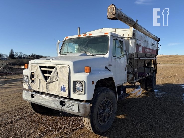 1981-international-s1900-image-1