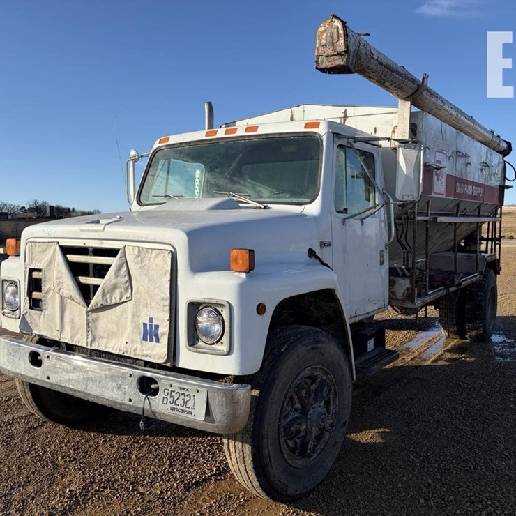 1981 INTERNATIONAL S1900