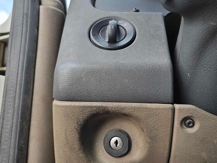 2018-freightliner-cascadia-113-image-19