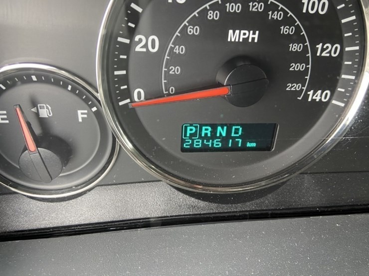 2005-jeep-grand-cherokee-limited-image-27