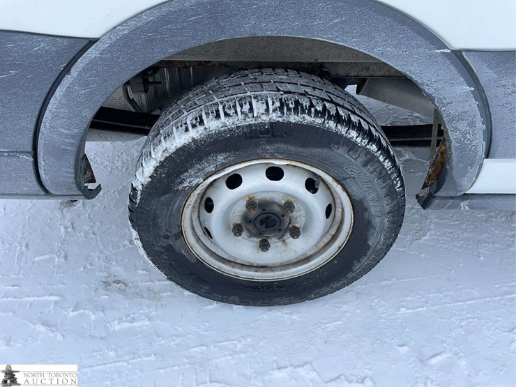 2017-ford-transit-image-23