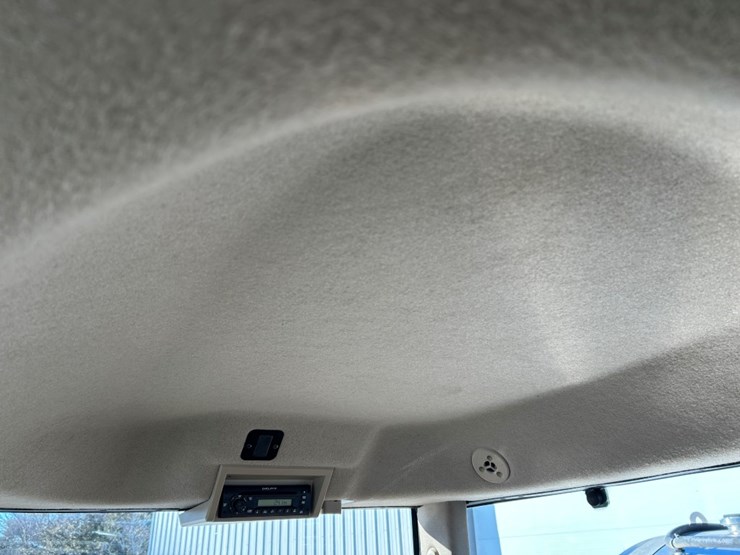 2013-john-deere-4940-image-43