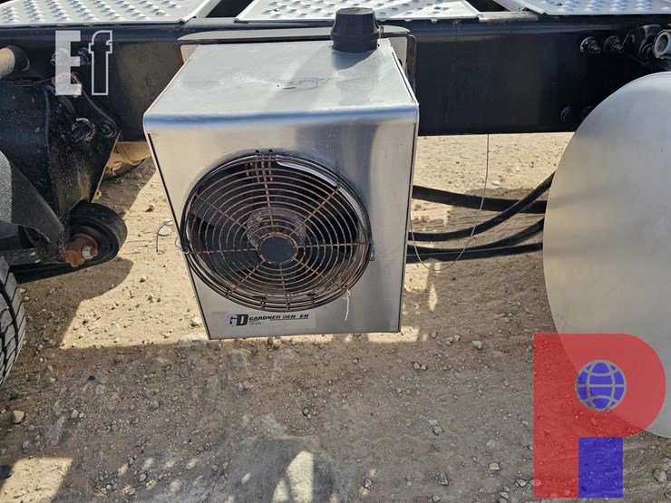 2015-freightliner-t/a-sleeper-haul-truck-32651-image-5