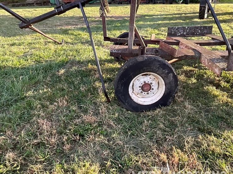 kelderman-6-row-corn-reel-on-cart-image-24