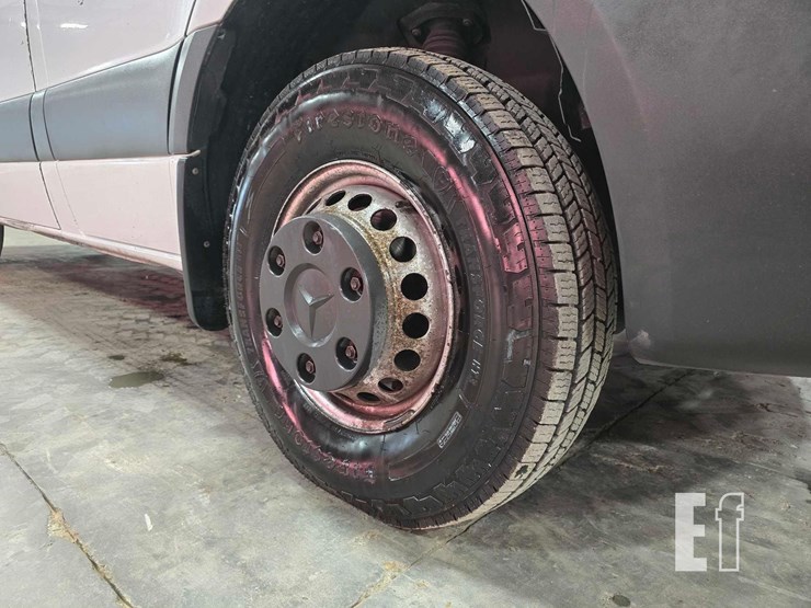 2019-mercedes-benz-sprinter-4500-image-26