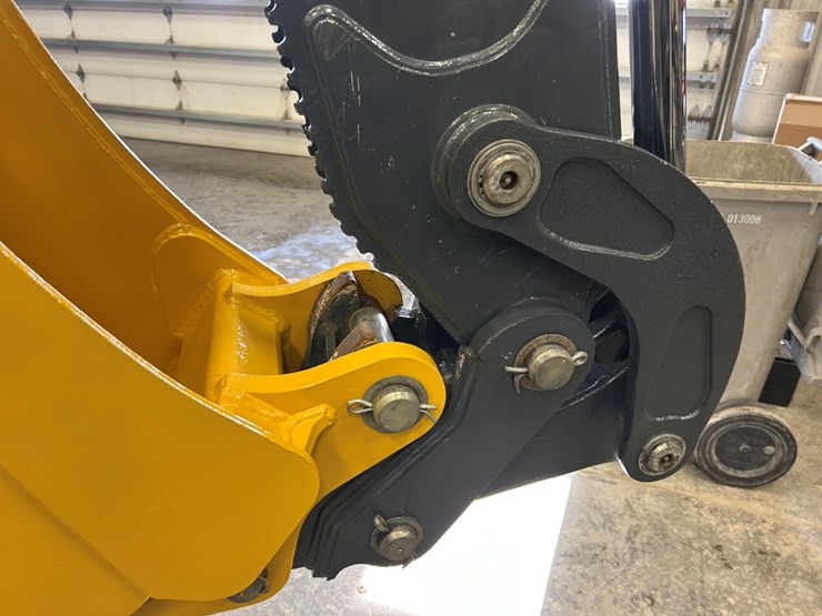 2021-deere-310sl-hl-image-46