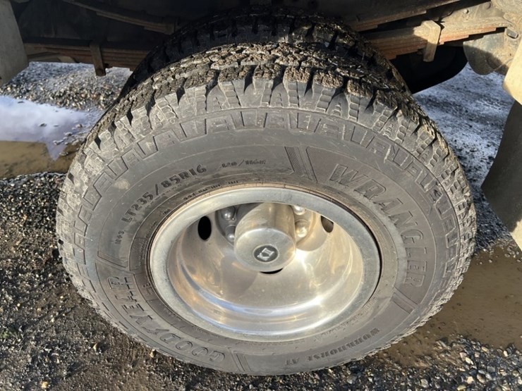 1996-ford-f350-image-17