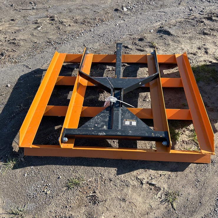 #40 • UNUSED 4’ 3PT LAND LEVELER