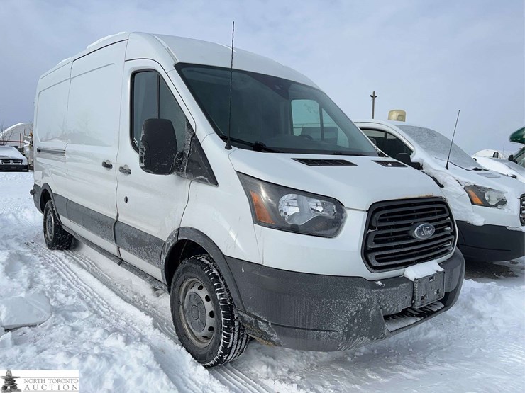2016-ford-transit-image-3