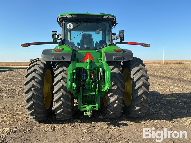 2024-john-deere-8r-370-image-6