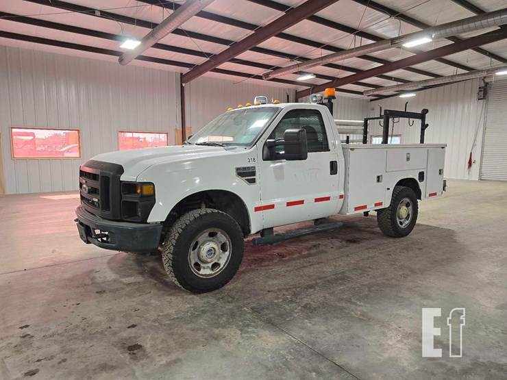 2009-ford-f350-image-1