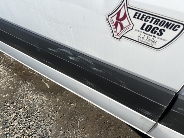 2016-freightliner-sprinter-3500-image-21