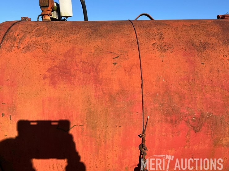 fuel-tank-on-trailer-image-15