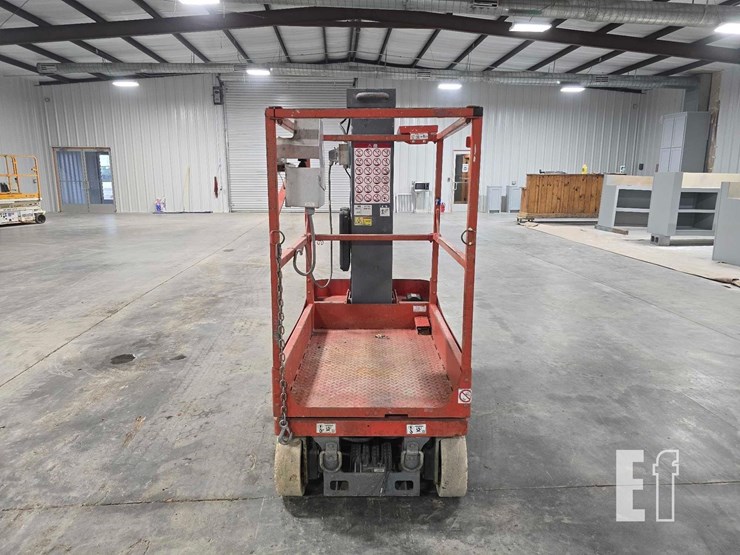 2011-skyjack-sj12-image-8