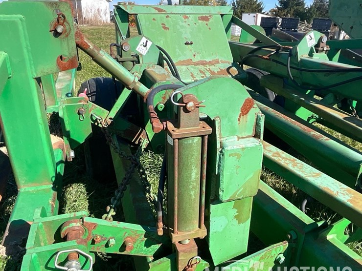 john-deere-530-image-22