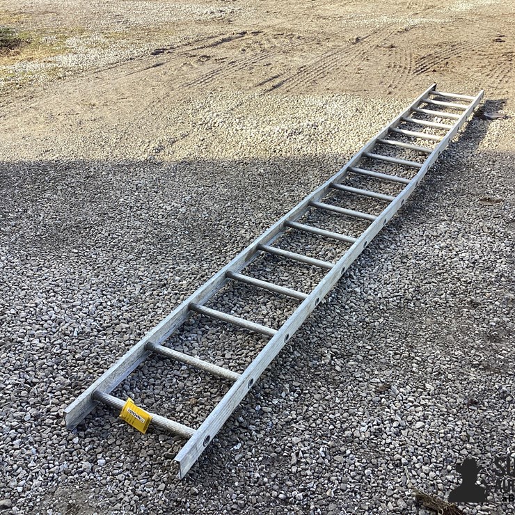 16' Aluminum Ladder