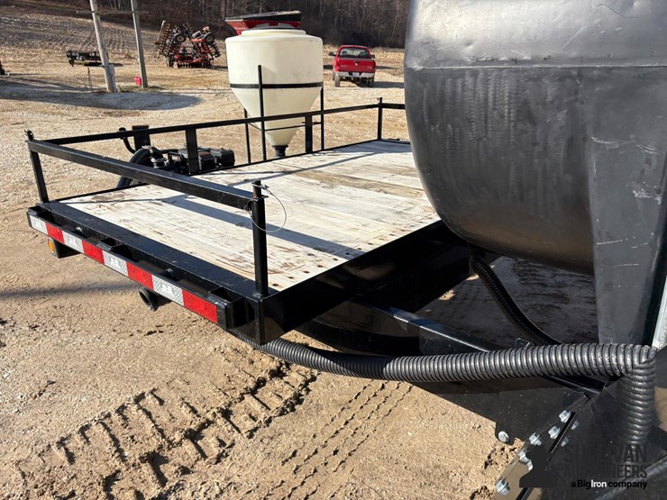 2023-behnke-enterprises-t/a-nurse-tank-trailer-image-14