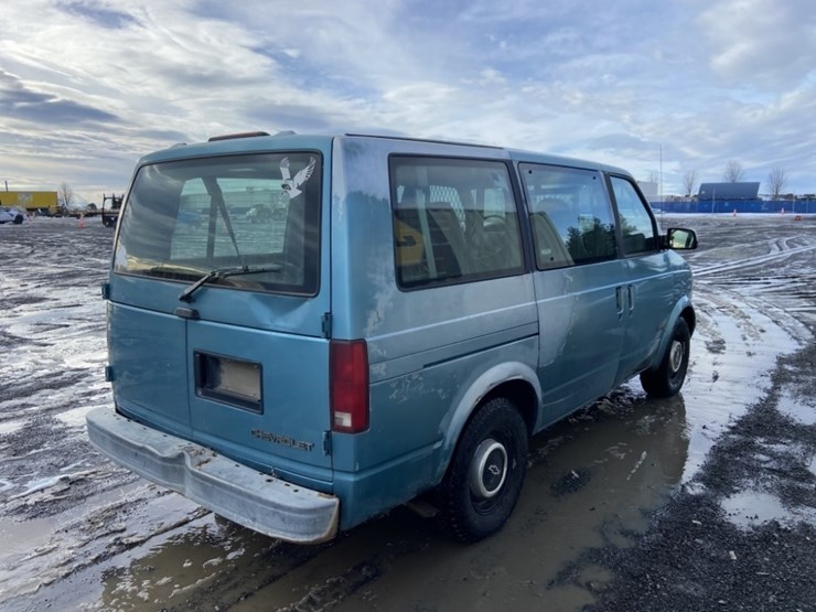 1996-chevrolet-astro-image-5